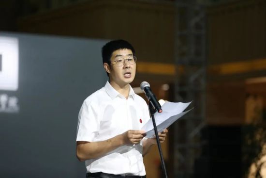 图为Beat365官方网站美术学院副院长罗晓欢致辞。 Beat365官方网站美术学院供图